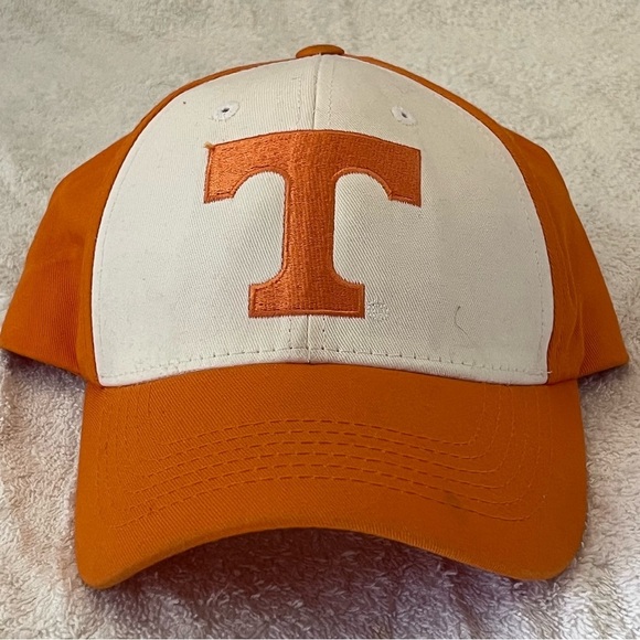 Captivating Headgear University of Tennessee Volunteers Fan Ball Cap - Picture 2 of 8